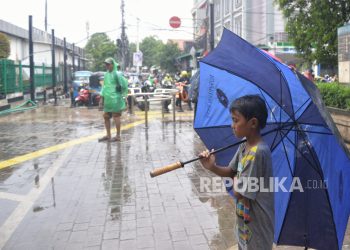 Prakiraan Cuaca Hari Ini: Hujan dan Berawan di Jawa Timur
