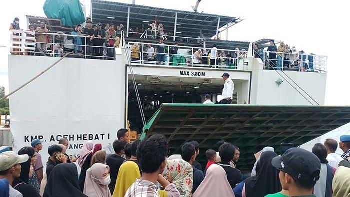 Aceh Siapkan 650 Tiket, Sekda Sapa Penumpang Langsung di Kapal